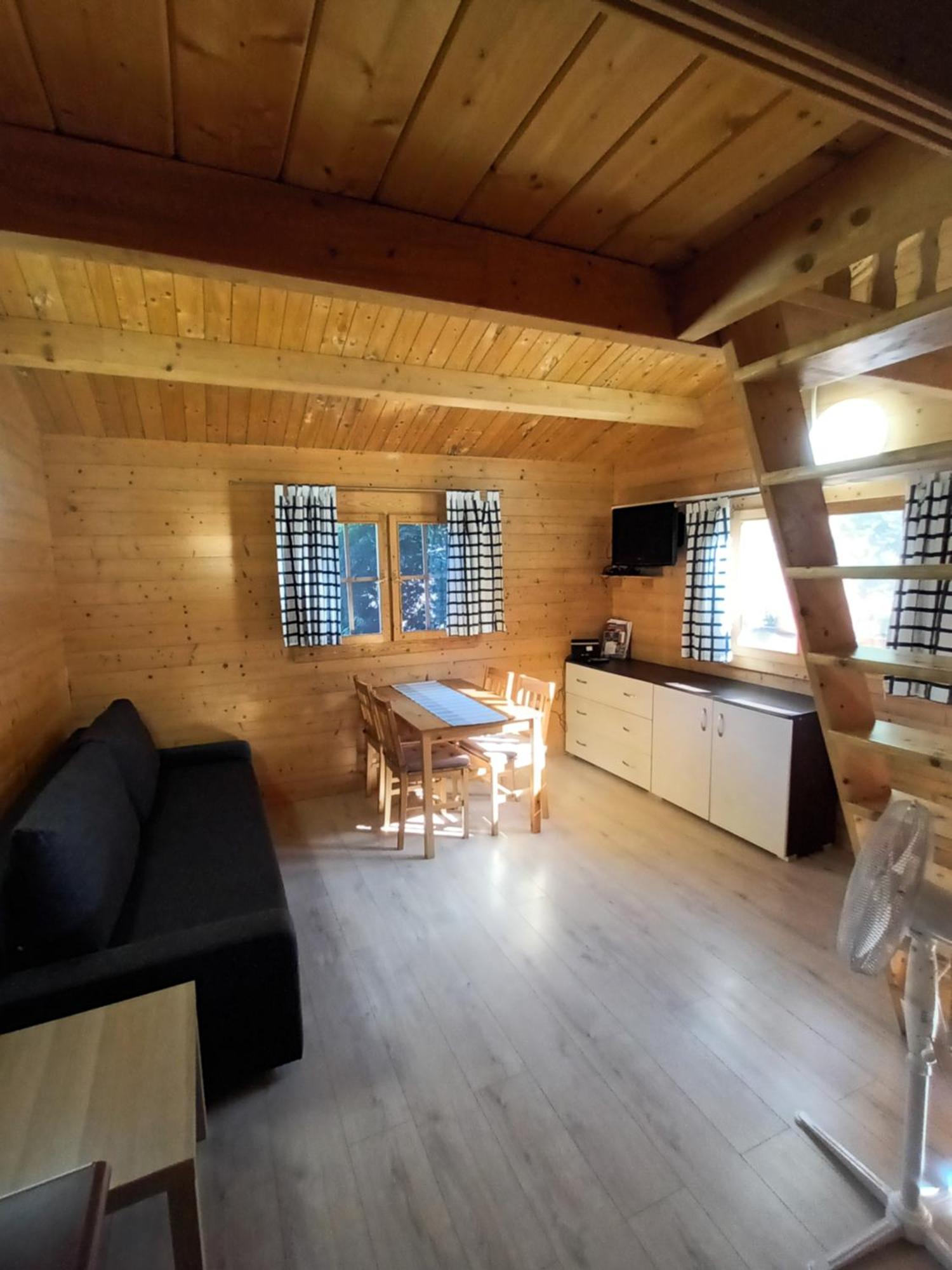 Zacisze Domki Letniskowe Karsibor Świnoujście Esterno foto